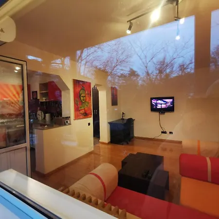 Apartment Comfy & Pleasant 10 Min Walk To Downtown *