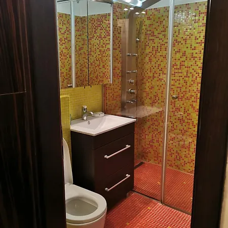 Διαμέρισμα Comfy & Pleasant 10 Min Walk To Downtown