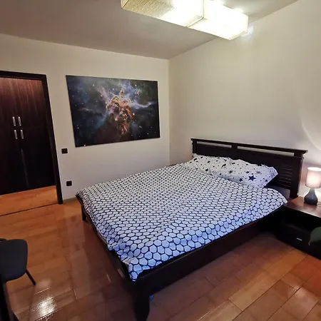 Apartament Comfy & Pleasant 10 Min Walk To Downtown