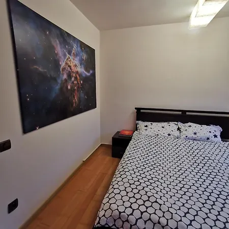 Apartment Comfy & Pleasant 10 Min Walk To Downtown