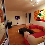 Apartmán Comfy & Pleasant 10 Min Walk To Downtown Temešvár
