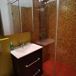 Comfy & Pleasant 10 Min Walk To Downtown Apartmán