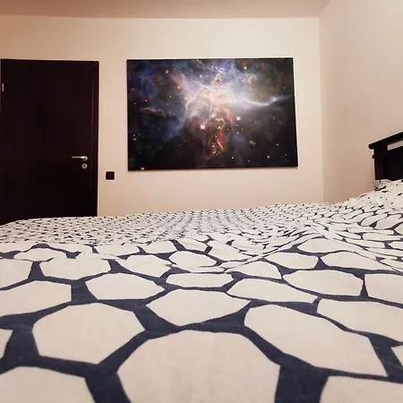 Appartement Comfy & Pleasant 10 Min Walk To Downtown Timişoara