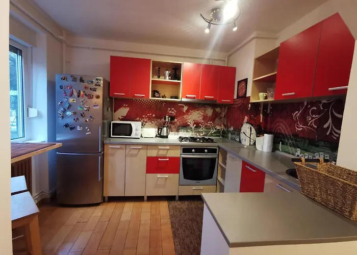 Comfy & Pleasant 10 Min Walk To Downtown