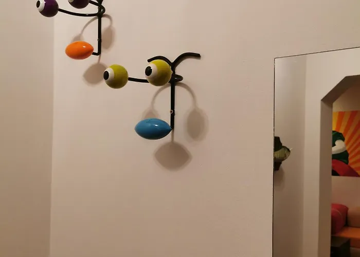 Comfy & Pleasant 10 Min Walk To Downtown